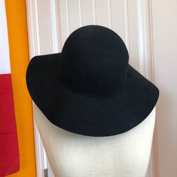 black velvet floppy hat